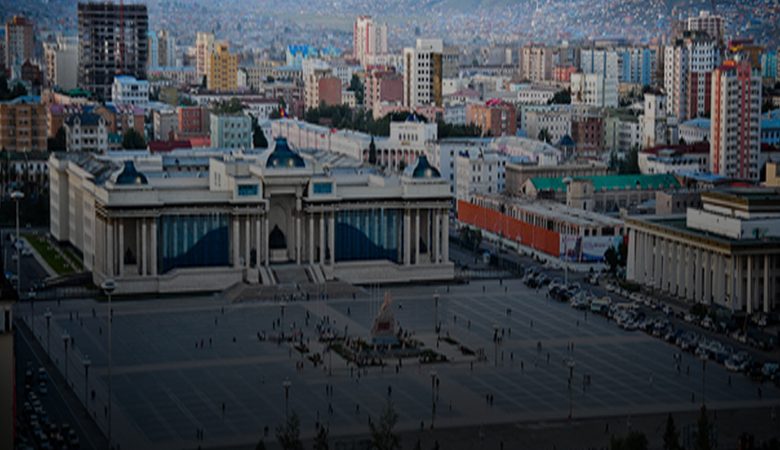 Өнөөдрөөс нийслэлийн төр захиргааны байгууллагуудын ажил 07:00 цагаас эхэлж, 16:00 цагт тарна